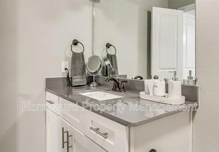 3816 Sheraton Rd — Photo 13