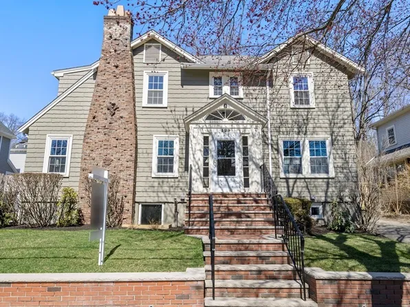 129 Claflin St, Belmont, MA 02478