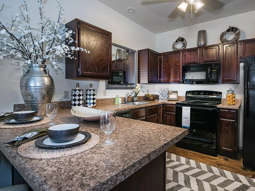 Walton Crossing Apartments — Photo 4