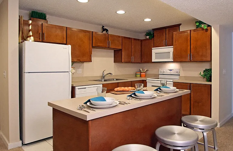Alpine Village Apartments — Photo 6