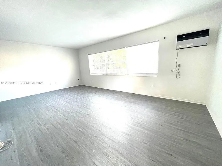 1250 S Alhambra Cir #7 — Photo 7