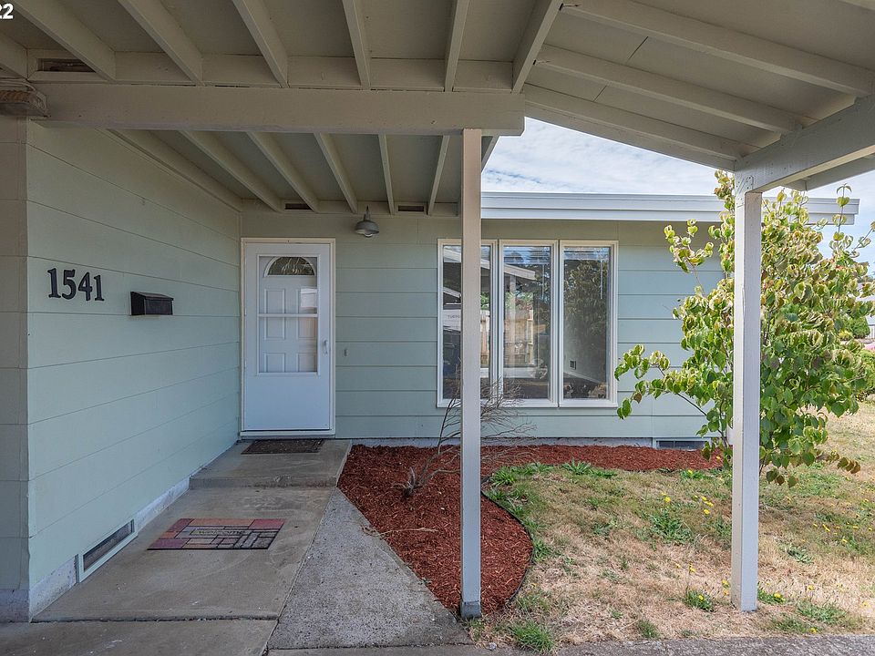1541 Grant St, North Bend, OR 97459 | Zillow