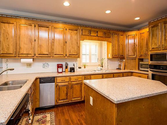 5th image of 3752 Alden Ct