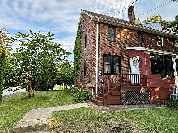 4th image of 3824 Morse St