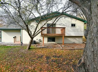 6995 Chaparral Ln, Chanhassen, MN 55317