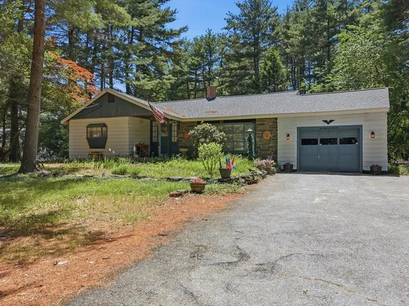 207 South St, Berlin, MA 01503