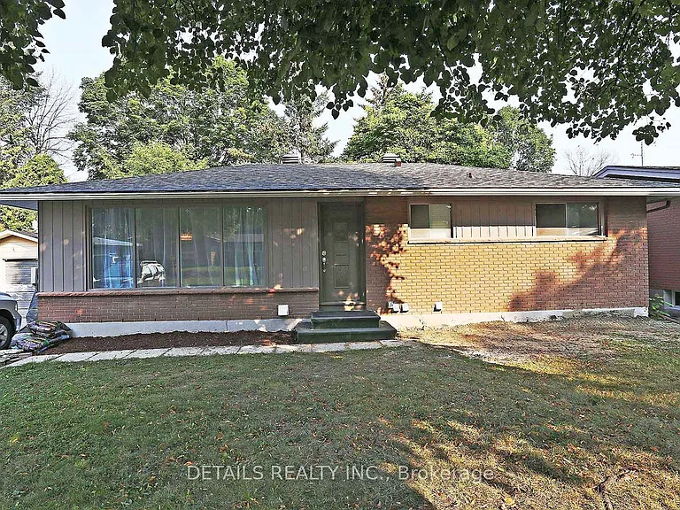 2151 Lambeth Walk #B — Photo 1