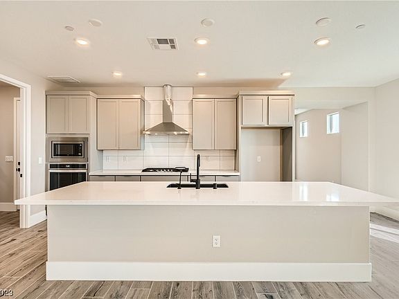 5th image of 9553 Jadeite Ln #145