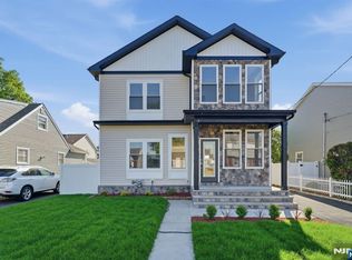 588 Maple Ave, Saddle Brook, NJ 07663