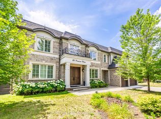 302 Pinehurst Dr, Oakville, ON L6J 4X3