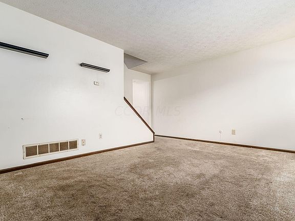 5th image of 4852 Berryhill Ct