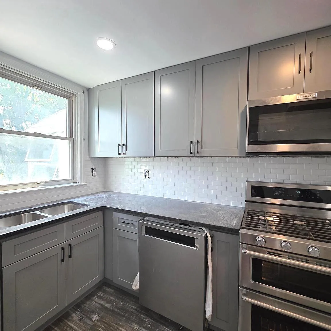 3 bed, 1.5 bath, 1120 sqft, $1,800 — Photo 3