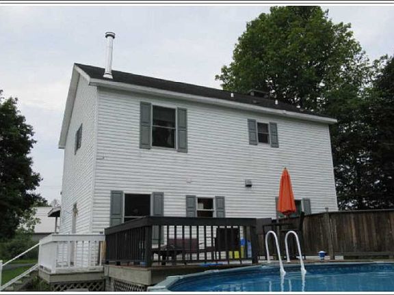 Rear View (Back Deck, Pool)