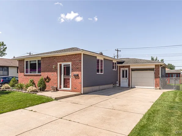 64 Banko Dr, Depew, NY 14043