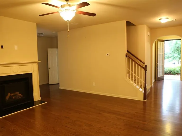 2654 Sardis Chase Ct #300 — Photo 3