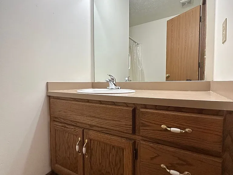 3115 W Raynell St — Photo 21