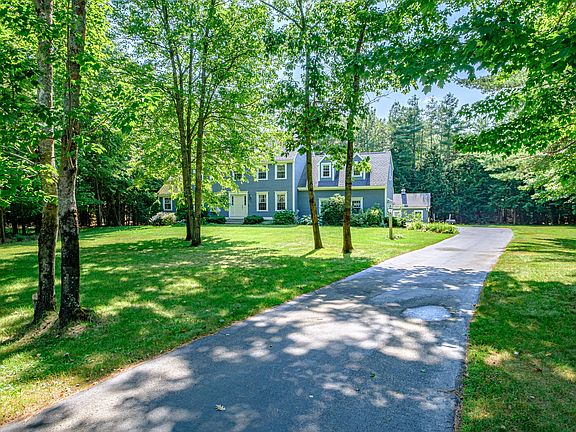 4th image of 8 Goldenwood Drive