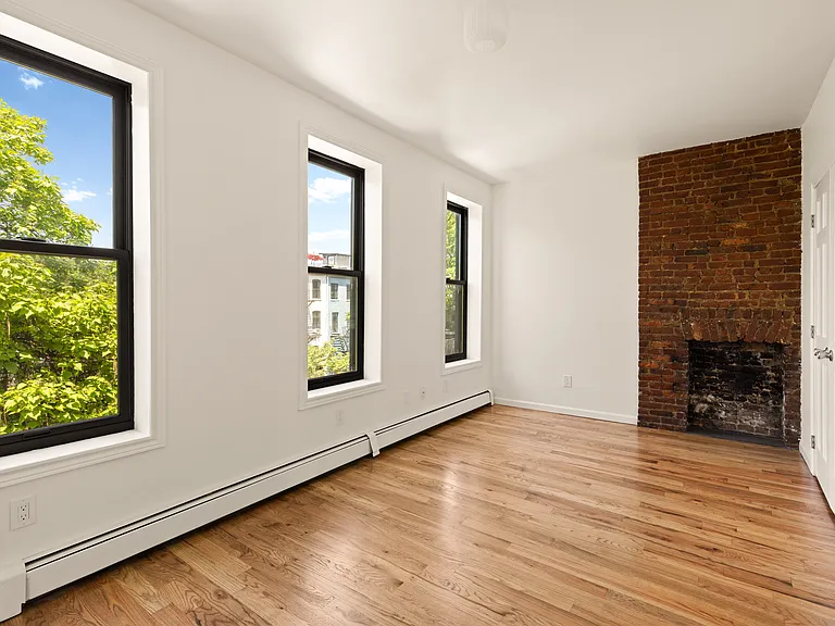 609 Lexington Ave #2 — Photo 10