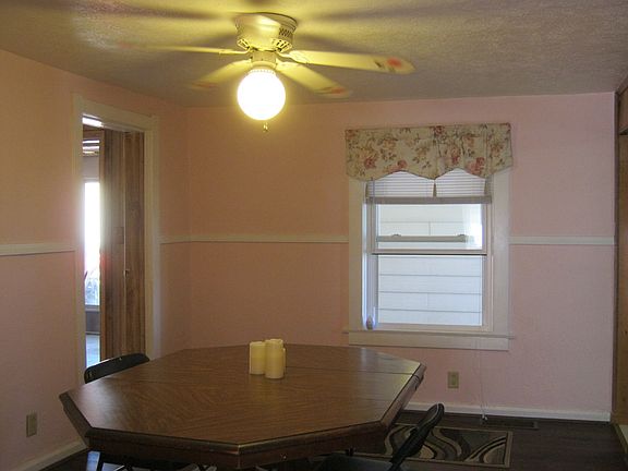 5th image of 911 Hanson St