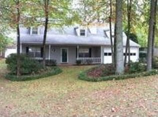 3911 Mill Glen Dr, Douglasville, GA 30135