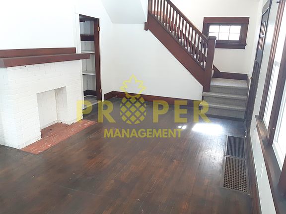2nd image of 2024 Eastview Ave