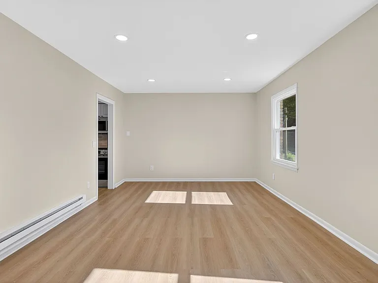 9 Beach St — Photo 15