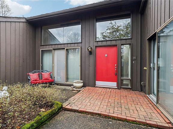 4th image of 503-19 Concord Downs Ln