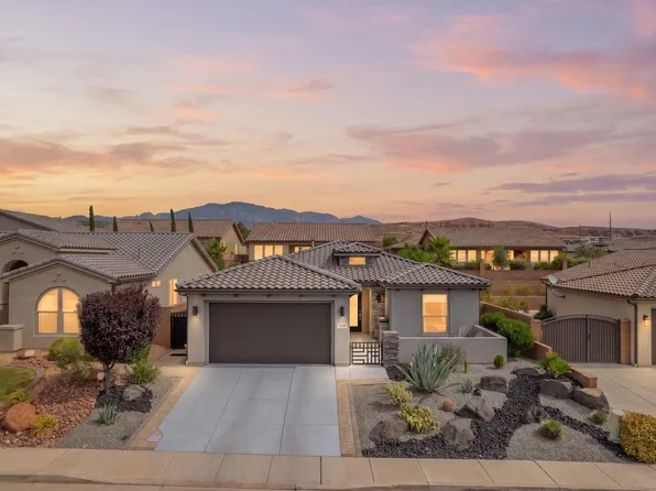 140 W Peridot Dr, Washington, UT 84780