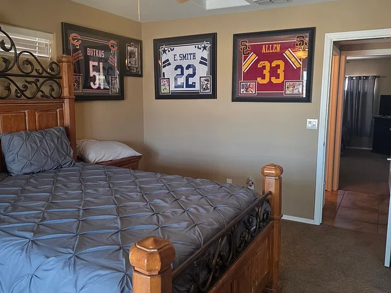 2121 E Desert Lakes Dr — Photo 20