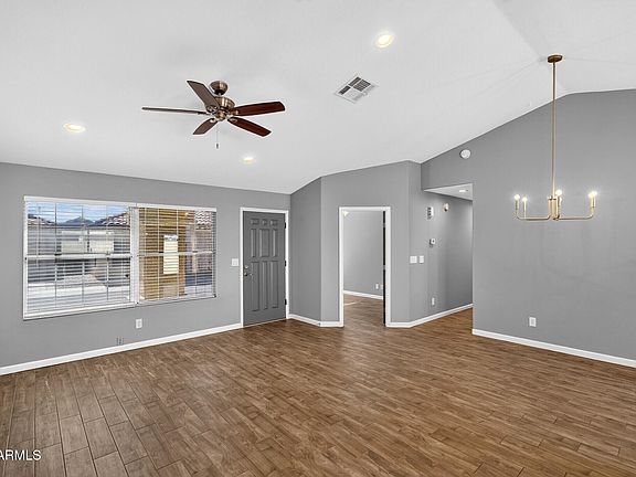 3rd image of 836 E AUDREY Lane