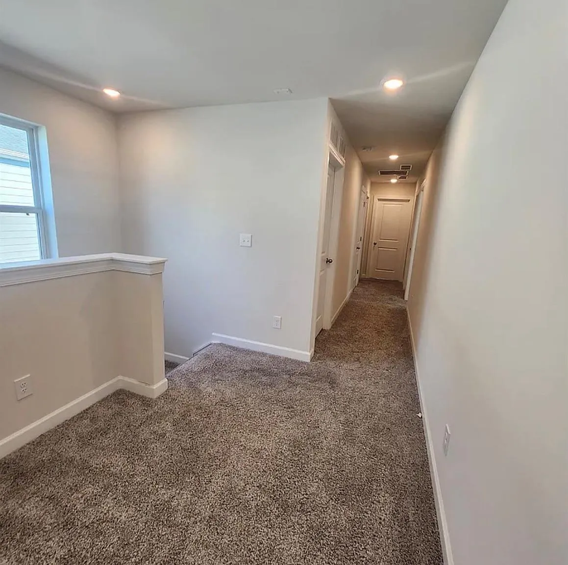 3 bed, 2.5 bath, $2,500 — Photo 2