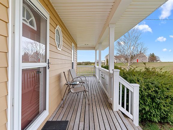 3rd image of 147 Morrison Ln