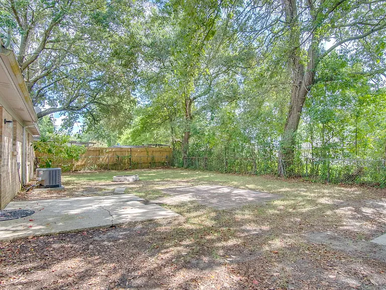 386 Quigley Rd — Photo 32