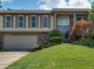 40309 Franklin Mill St, Novi, MI 48375