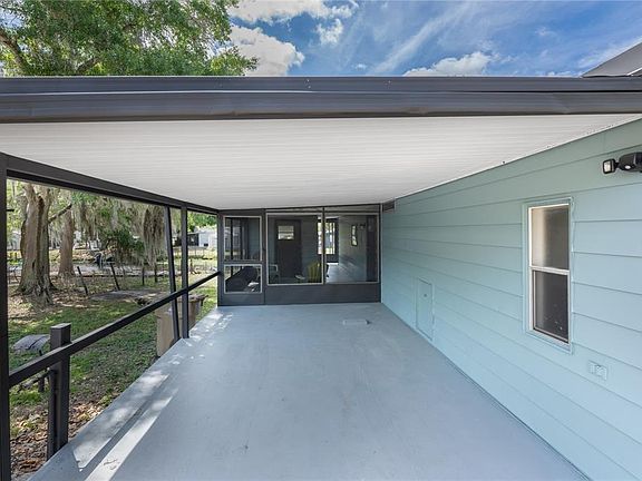 3rd image of 17320 Palm Dr