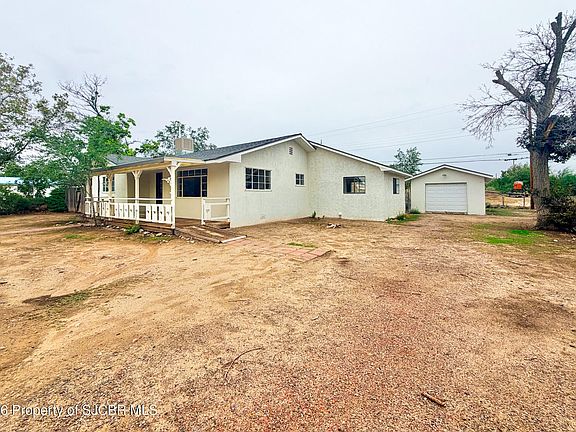 3rd image of 204 Hermosa Dr