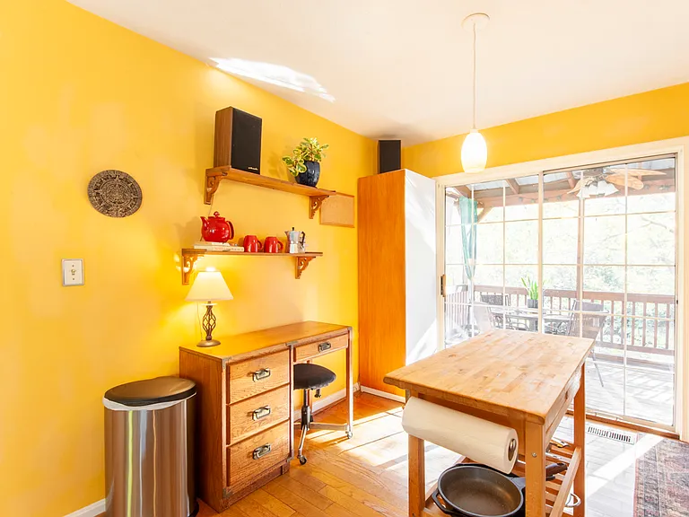 110 Chisholm Pl — Photo 12