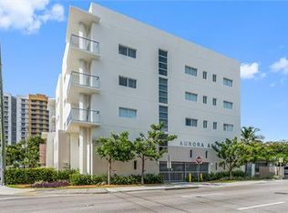 900 SW 7th St APT 501, Miami, FL 33130