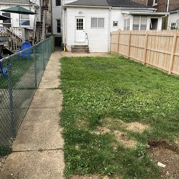 917 High St — Photo 2