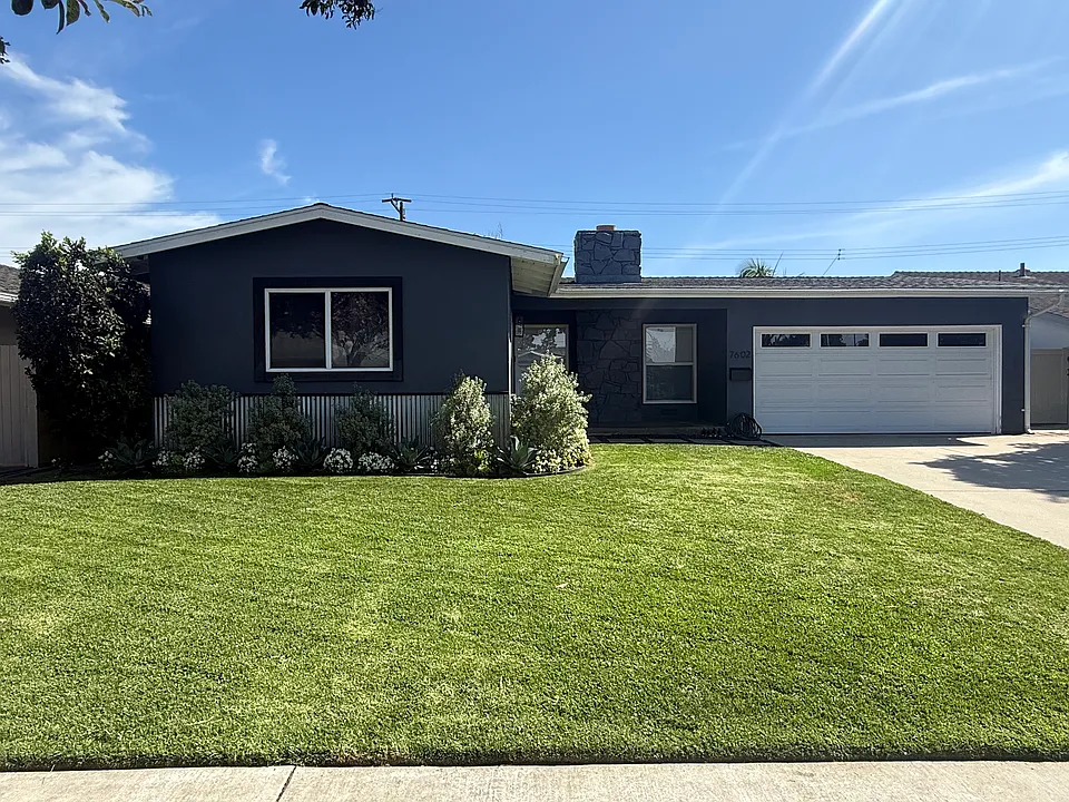 7602 Nancy Dr