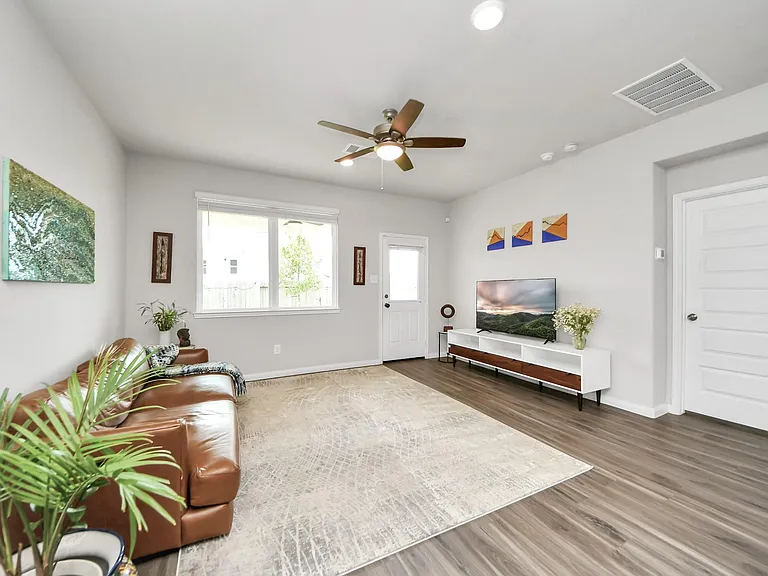2473 Carp Dr — Photo 15