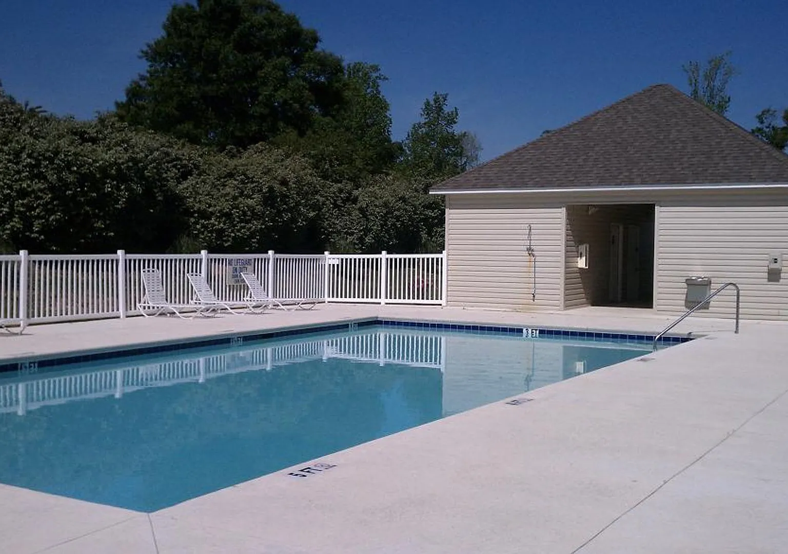 Newly renovated — Photo 4