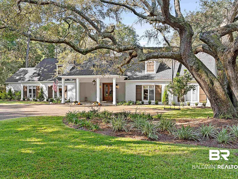 1st image of 18247 Woodland Dr