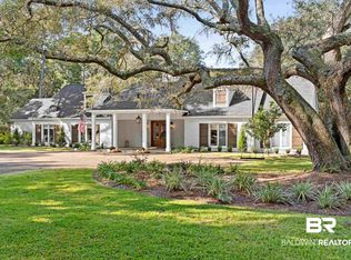 18247 Woodland Dr, Fairhope, AL 36532