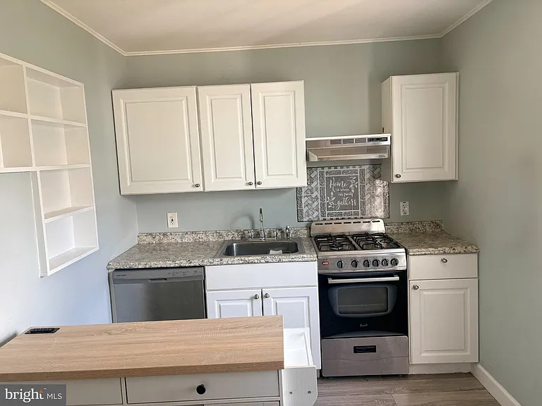 24 Forman Dr — Photo 5