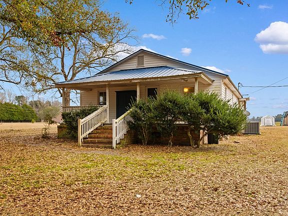 3rd image of 420 Old McCutcheon Rd