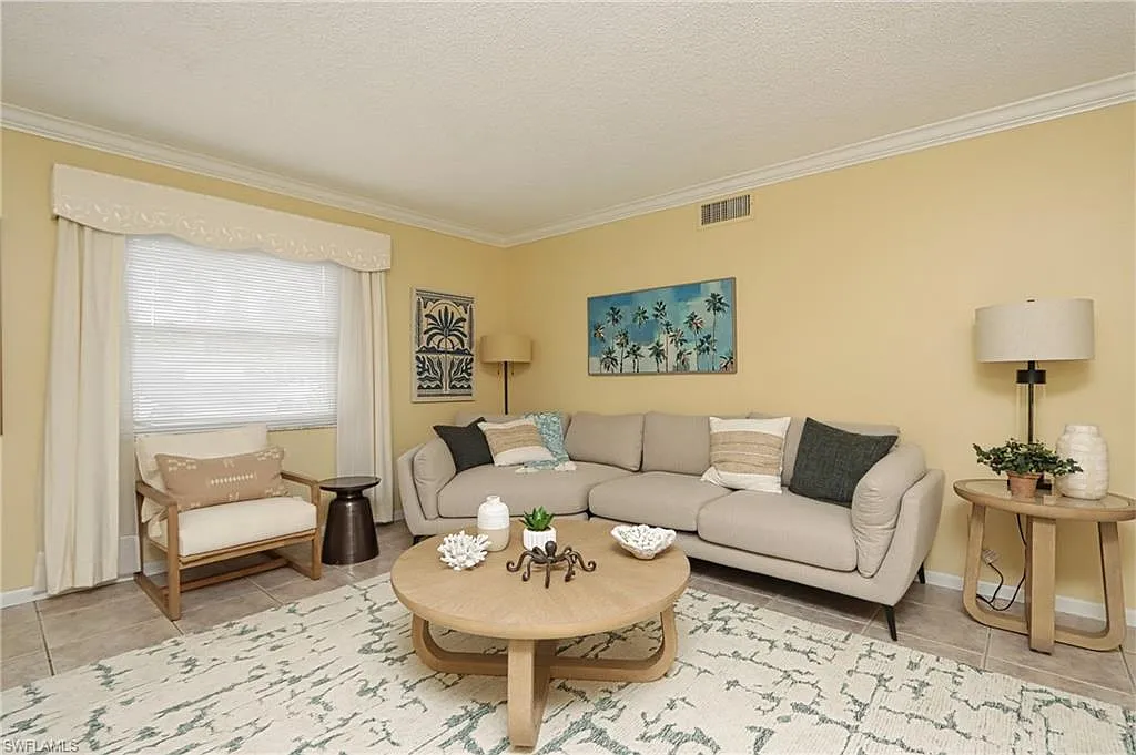 2 bed, 2.0 bath, 1100 sqft, $2,650 — Photo 3