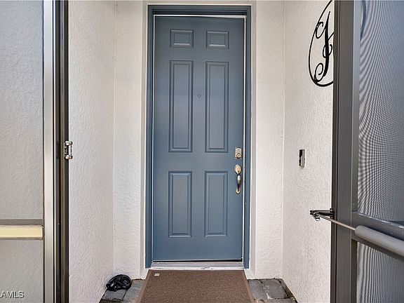 4th image of 43614 Sparrow Dr