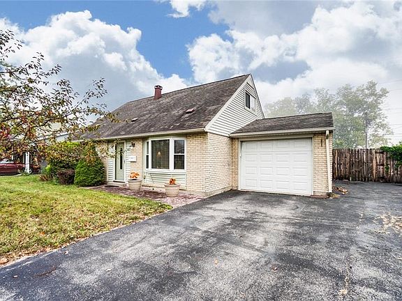 2nd image of 41 Greencliff Dr