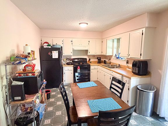4th image of 1549 Whitehouse Rd